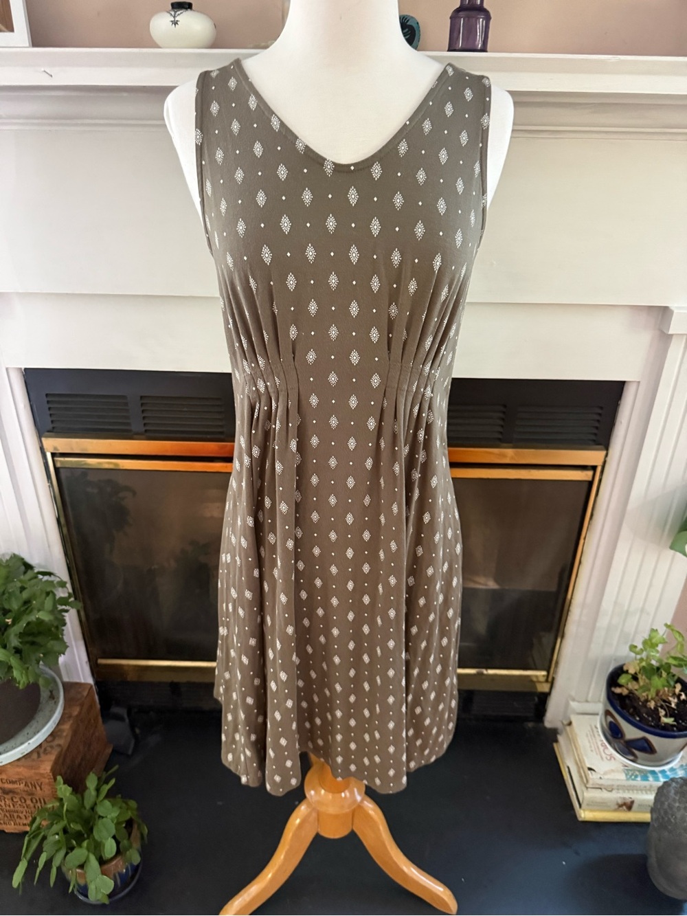 Garnet Hill Olive Diamond-Print Sleeveless A-Line Dress